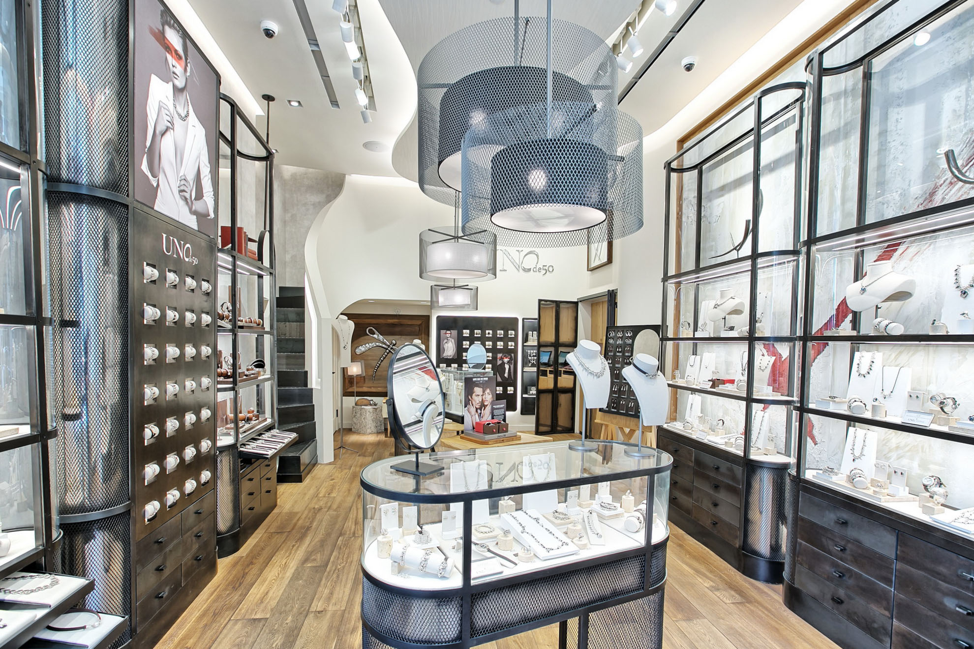 UNO de 50  123 Prince St