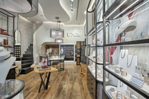 UNO de 50  123 Prince St