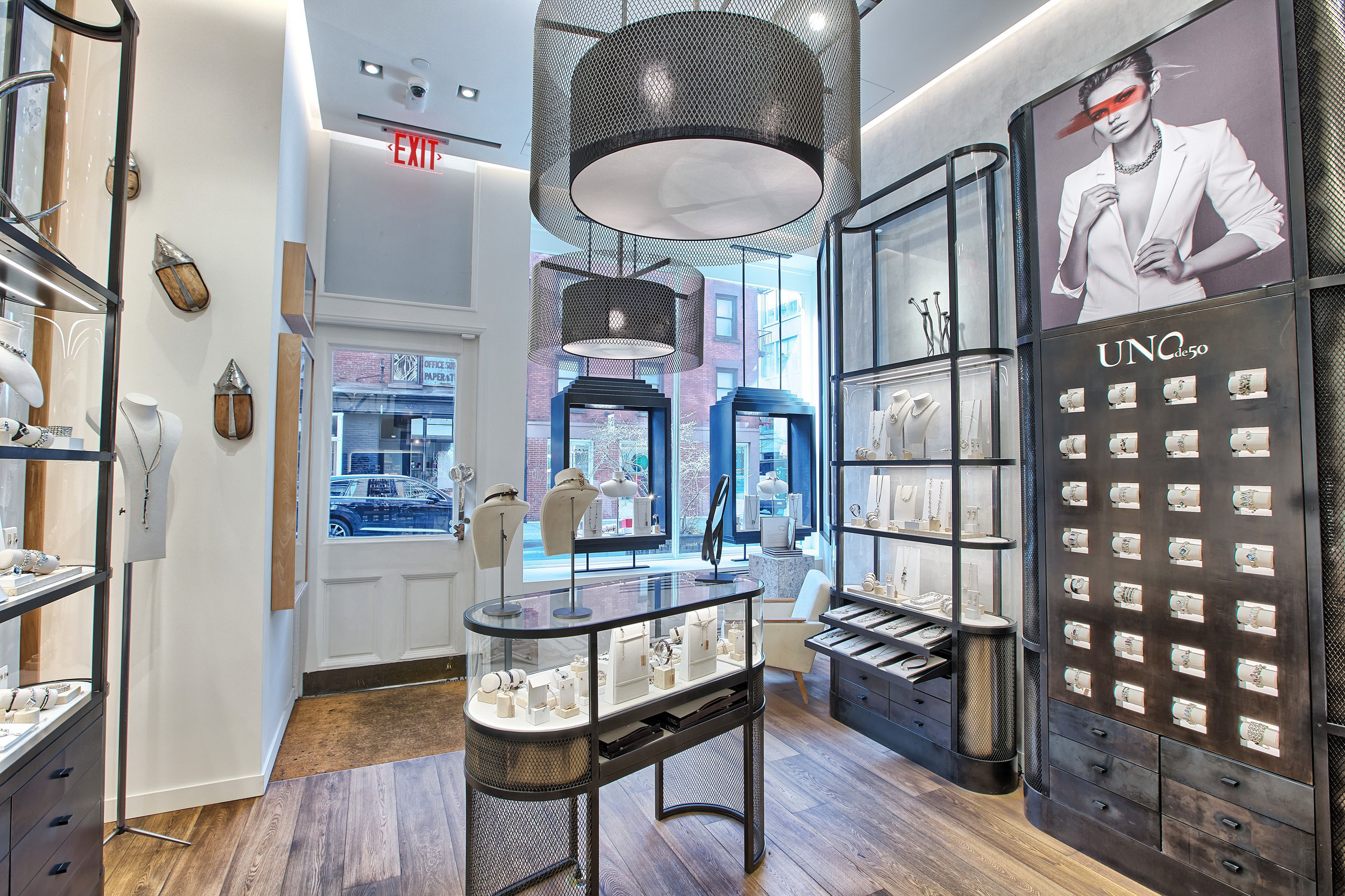 UNO de 50  123 Prince St